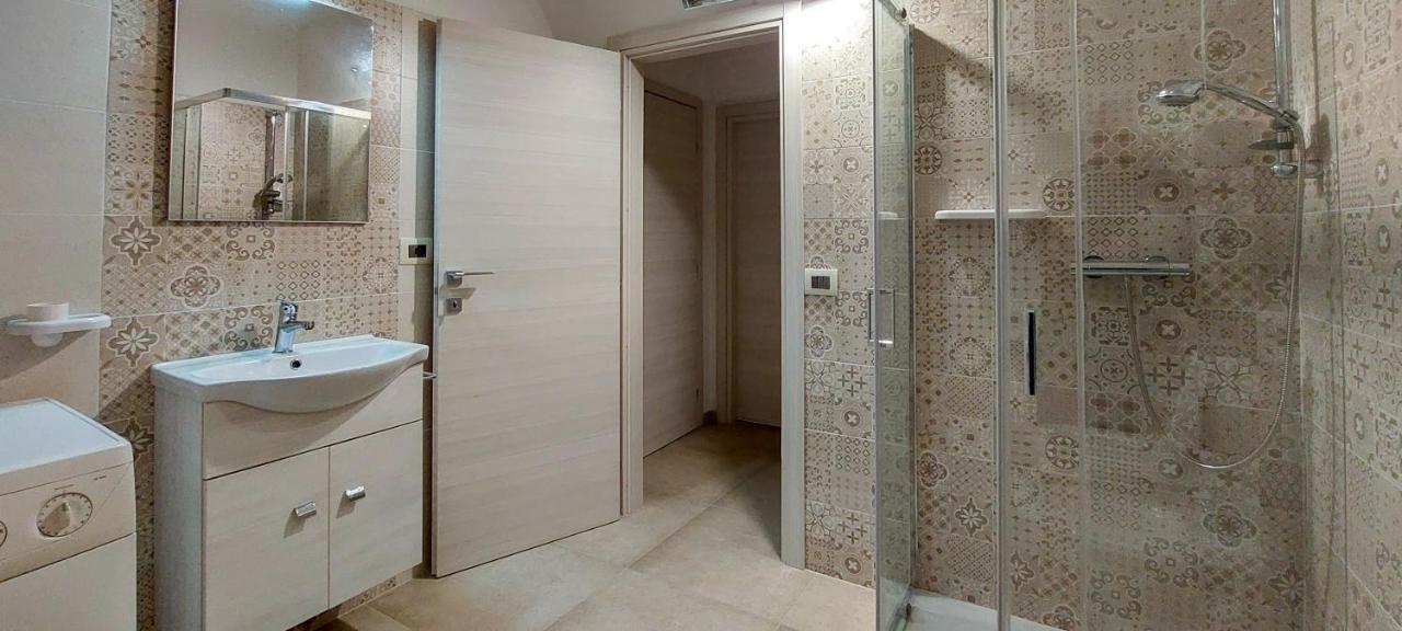 Appartamento Brigida Bilocale 2 Posti Vicino Al Centro San Teodoro  Ngoại thất bức ảnh