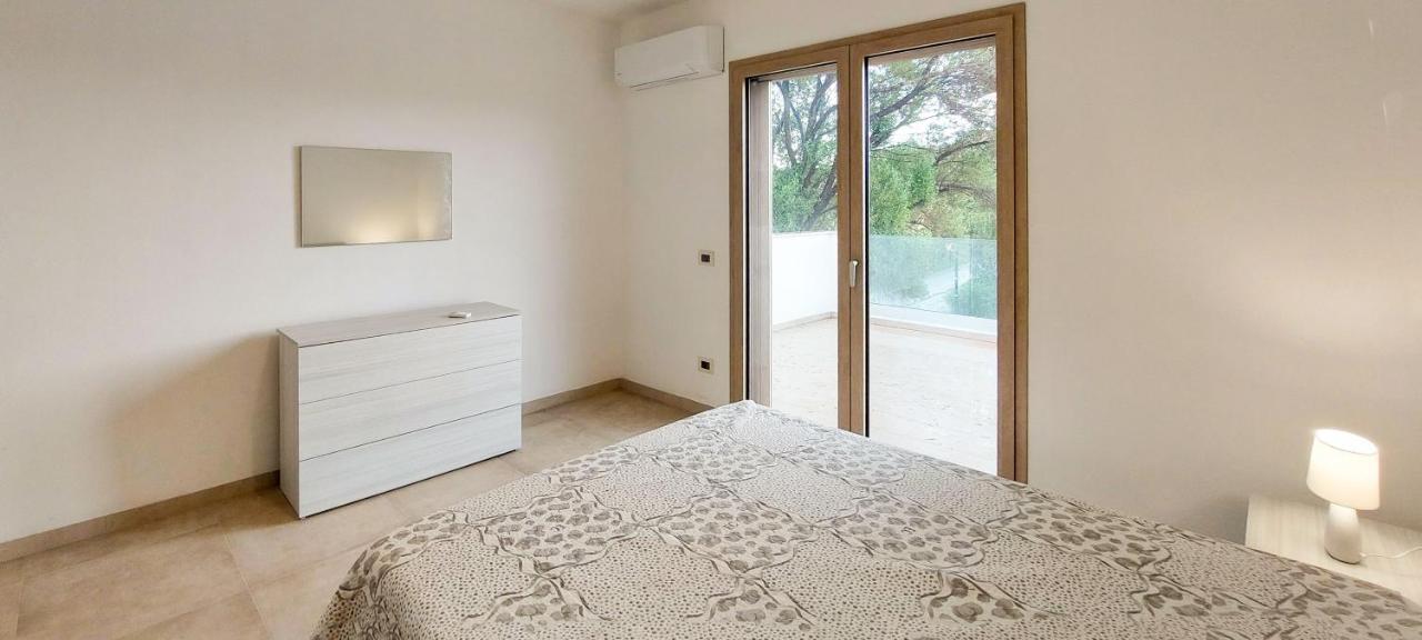 Appartamento Brigida Bilocale 2 Posti Vicino Al Centro San Teodoro  Ngoại thất bức ảnh